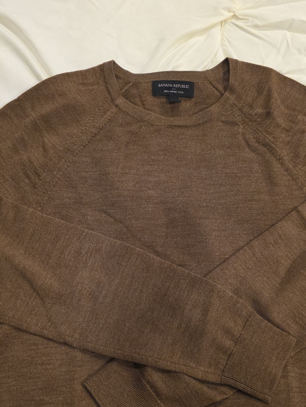 Banana Republic Men’s Brown Crewneck Wool Sweater